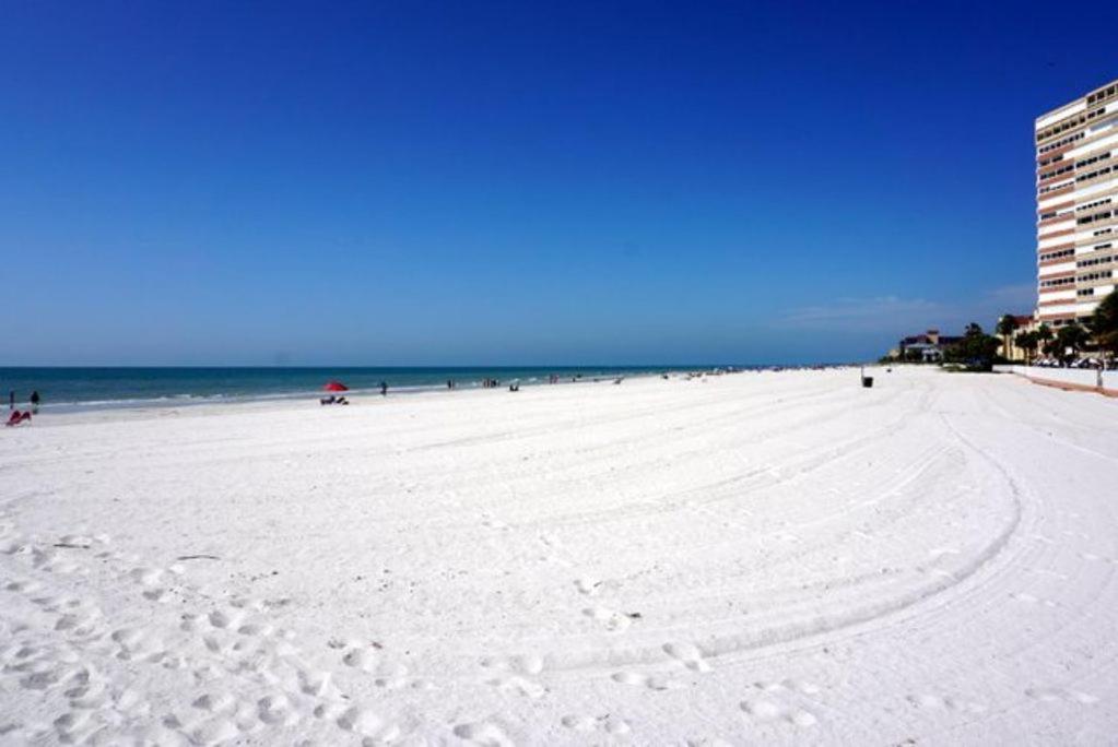 The Monterey Beach Resort St. Pete Beach Εξωτερικό φωτογραφία